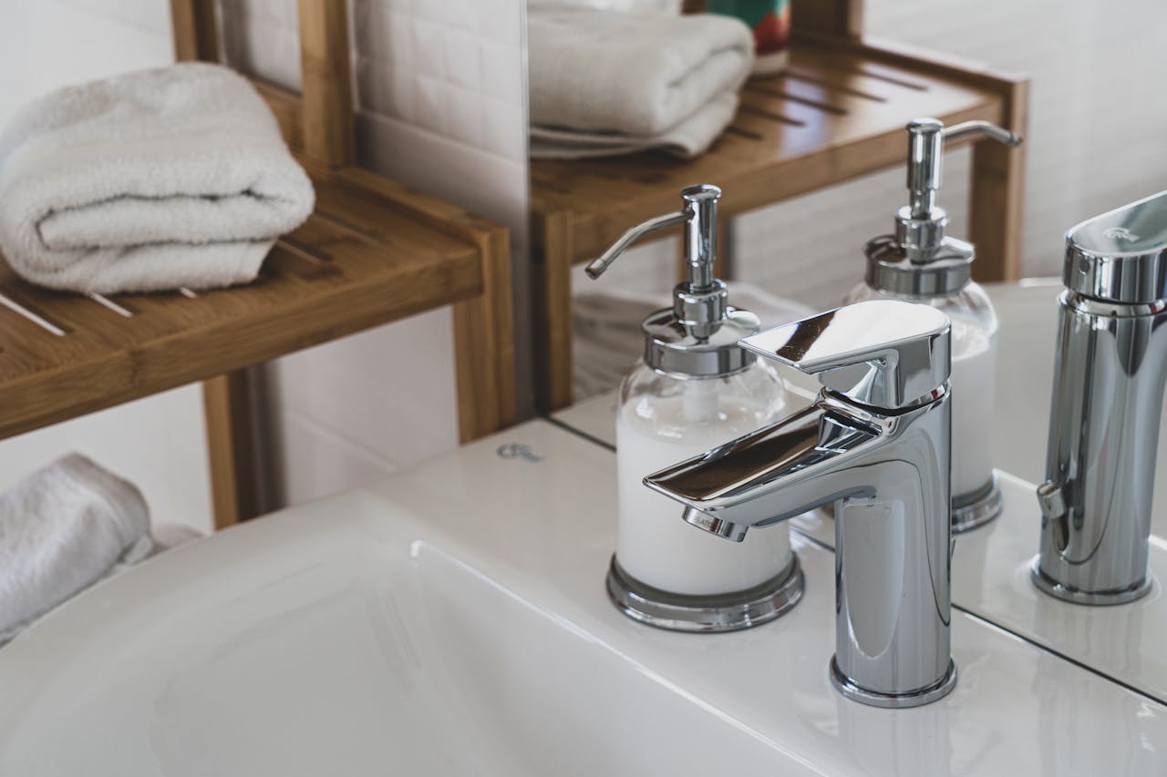 Why Buy From a Specialty Kitchen and Bath Deal vs a Big Box Store